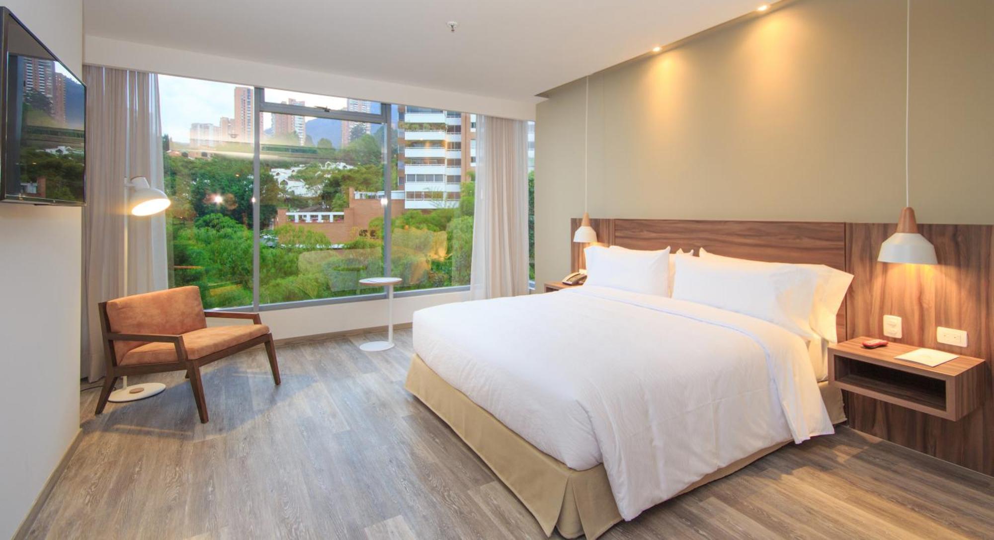Novotel Medellin El Tesoro Dış mekan fotoğraf A bedroom at the hotel